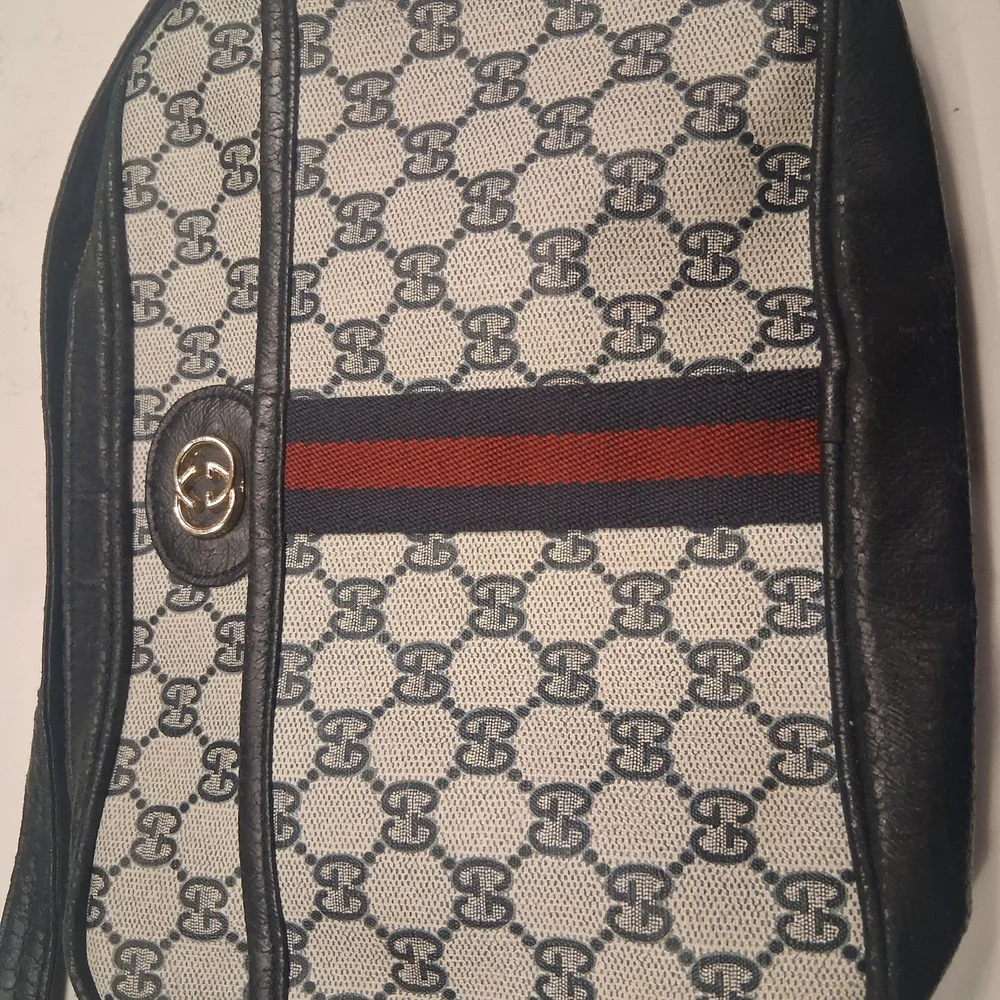Vintage Gucci GG Supreme Ophidia Crossbody Bag